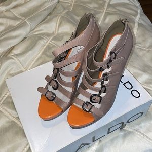 Brand new never worn Aldo heels.
